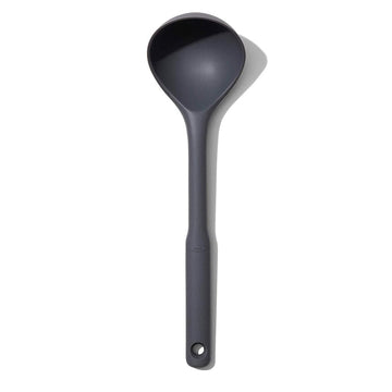 Cuillère à soupe OXO en silicone gris
